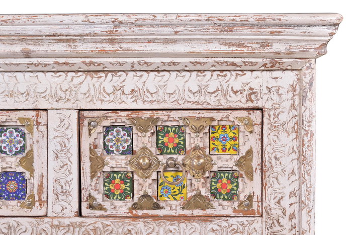 GINER Y COLOMER Commode Bakhra 4 tiroirs en bois de manguier blanc vieilli